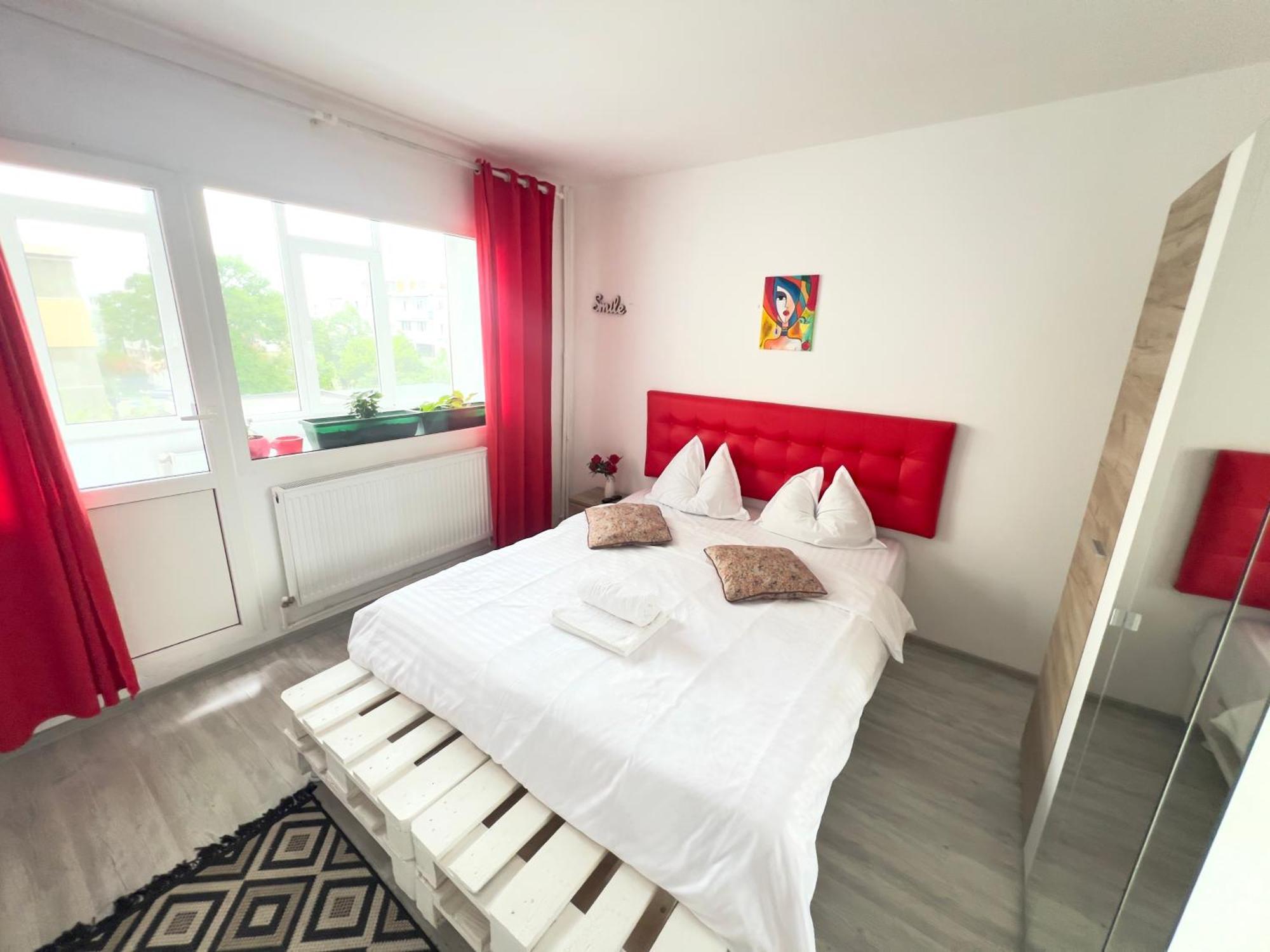 3 Rooms Apartment Airy & Bright Palas Style ยาช ภายนอก รูปภาพ